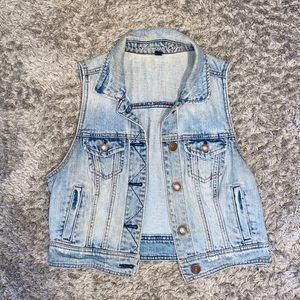 Blue Jean Vest - American Eagle